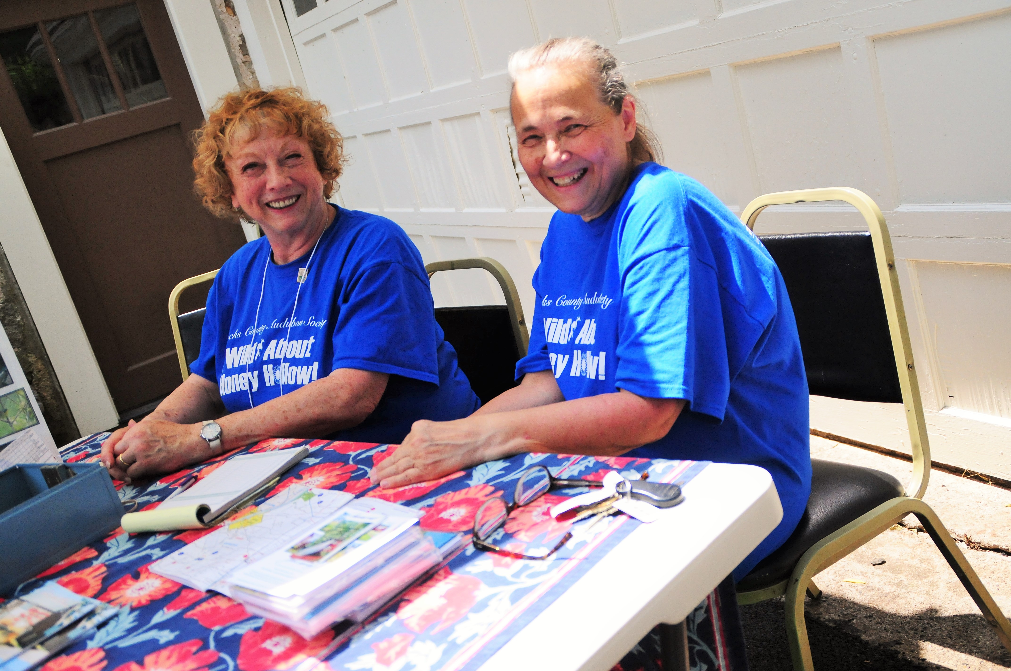 barn 2 volunteers